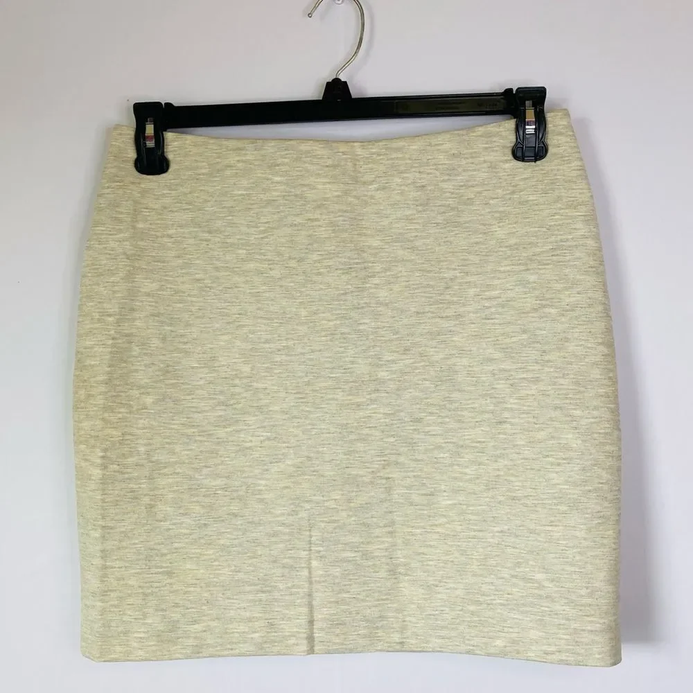 4/$20 🛍 NEW YORK & CO GRAY SPORTY Stretchy Comfy Mini Skirt